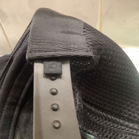 Lululemon - Picture 3 of 4